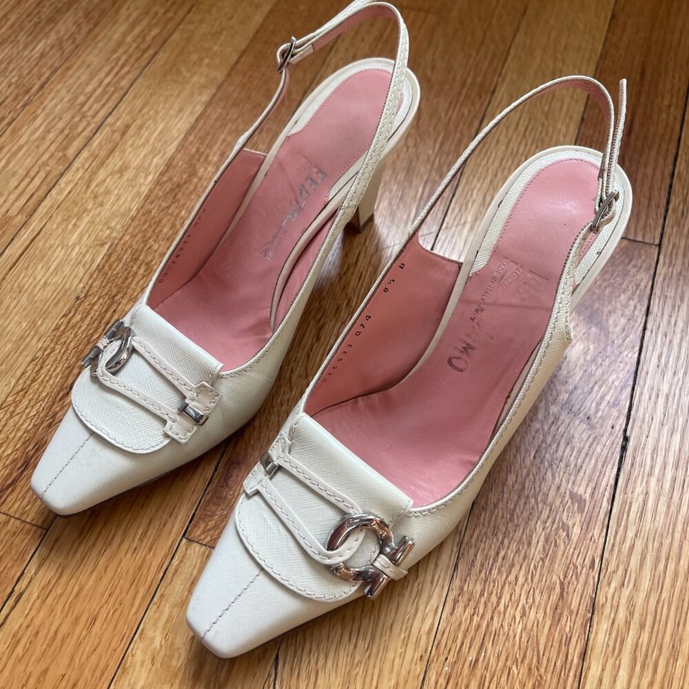 Vintage Y2K Salvatore Ferragamo Horse-bit Detail Cream Heels